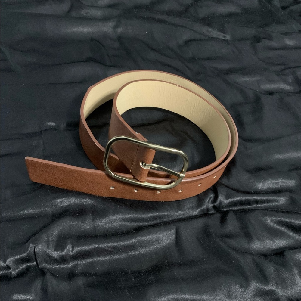 New York and Company Large Tan Belt
